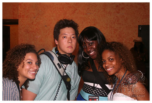 gyal_farm_ny_apr08-144