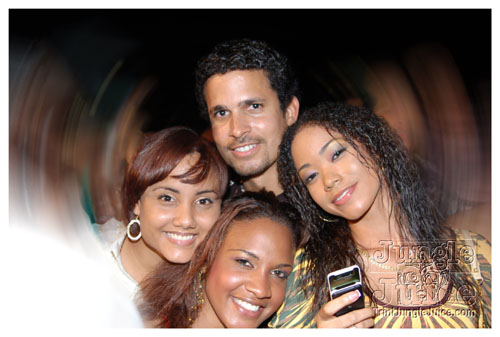 i_am_legend_mar08_022