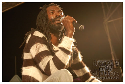 i_am_legend_mar08_141