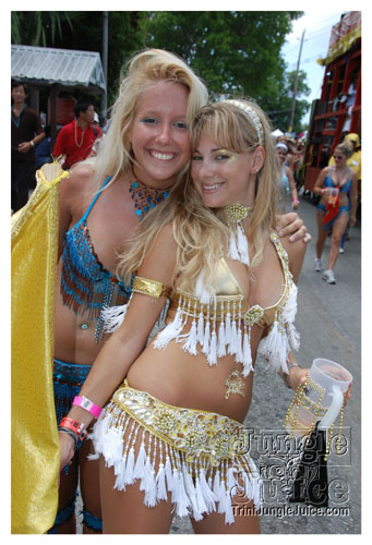 kadooment_day_2008_pt1-006