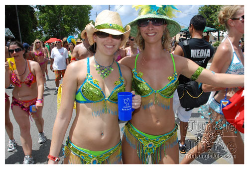 kadooment_day_2008_pt1-019