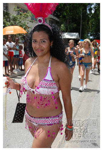 kadooment_day_2008_pt1-038