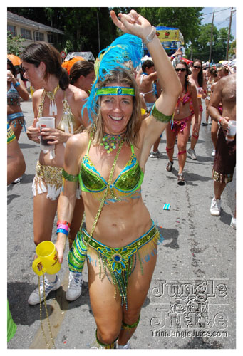 kadooment_day_2008_pt1-050