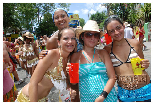 kadooment_day_2008_pt1-058