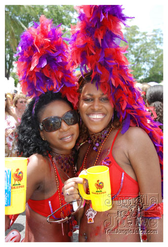 kadooment_day_2008_pt1-072