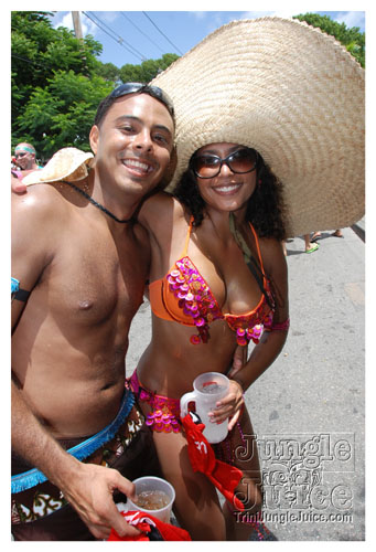 kadooment_day_2008_pt1-076