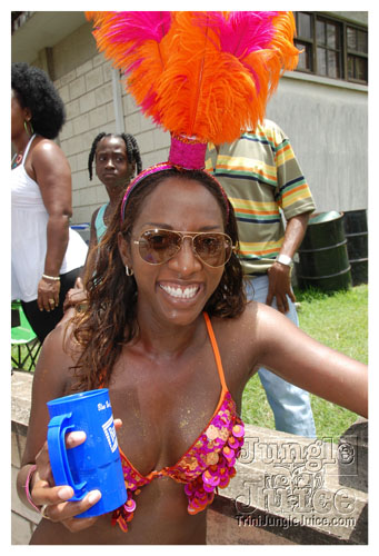 kadooment_day_2008_pt1-079