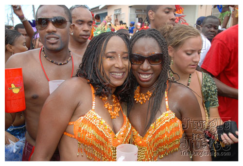 kadooment_day_2008_pt1-134
