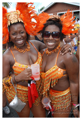kadooment_day_2008_pt1-138