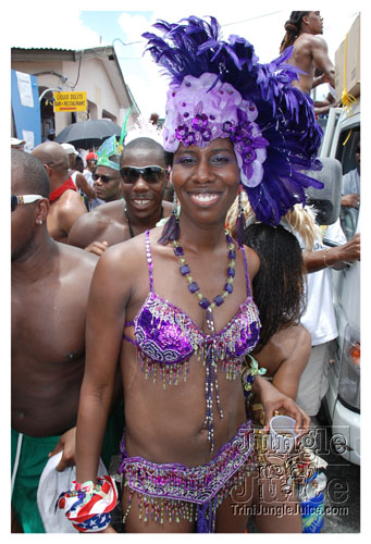 kadooment_day_2008_pt1-156