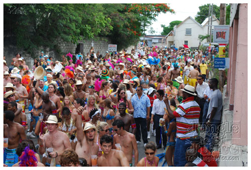 kadooment_day_2008_pt2-013