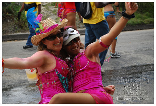 kadooment_day_2008_pt2-018