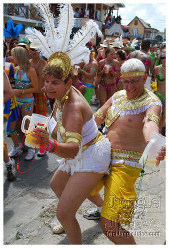 kadooment_day_2008_pt2-024