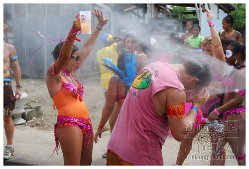 kadooment_day_2008_pt2-033