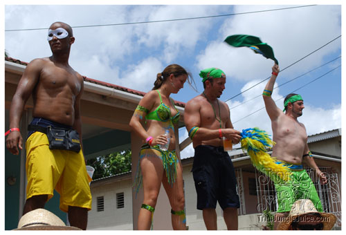 kadooment_day_2008_pt2-034