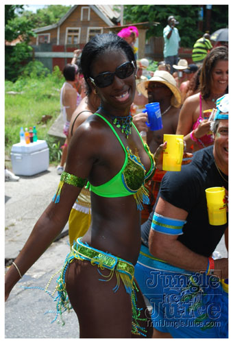 kadooment_day_2008_pt2-037