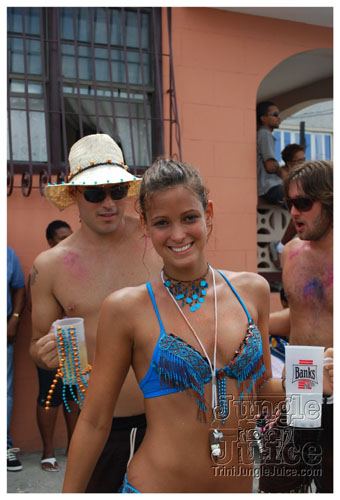 kadooment_day_2008_pt2-042