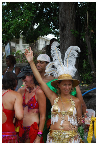 kadooment_day_2008_pt2-058