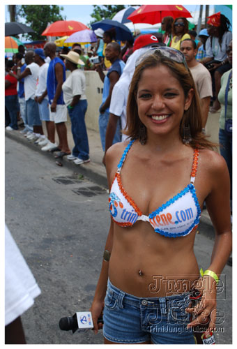 kadooment_day_2008_pt2-069