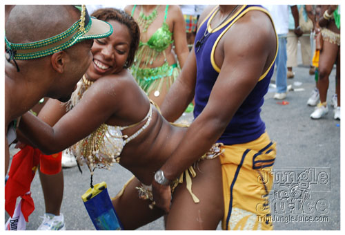kadooment_day_2008_pt2-082