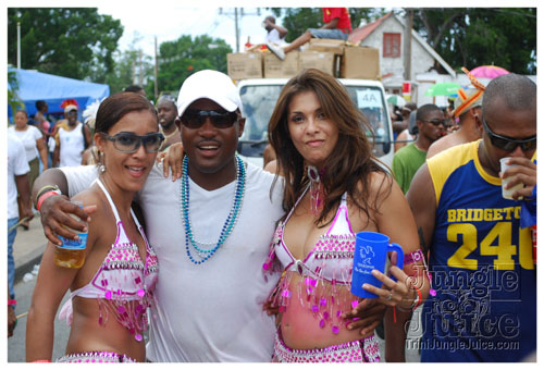 kadooment_day_2008_pt2-084