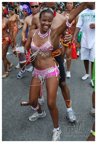 kadooment_day_2008_pt2-101