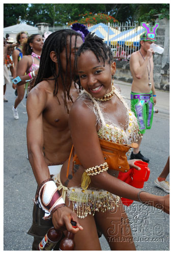 kadooment_day_2008_pt2-102