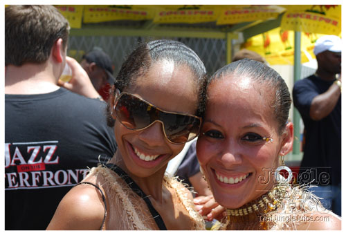 kadooment_day_2008_pt2-114