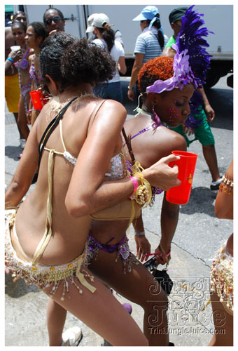 kadooment_day_2008_pt2-121