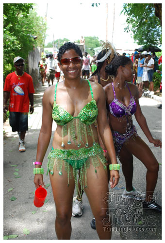 kadooment_day_2008_pt2-133