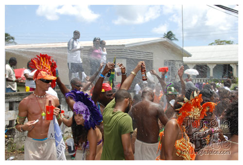 kadooment_day_2008_pt2-163