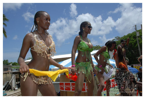 kadooment_day_2008_pt2-169