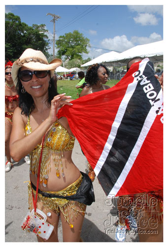 kadooment_day_2008_pt2-186