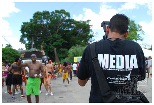 kadooment_day_2008_pt2-202