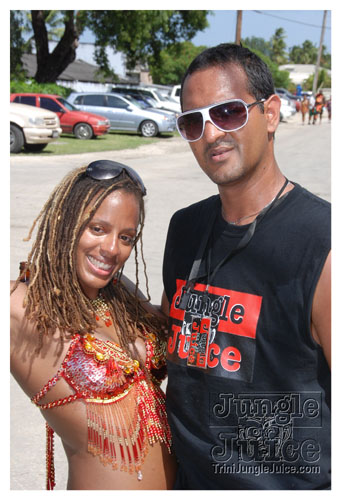 kadooment_day_2008_pt2-224