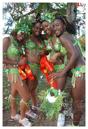 kadooment_day_2008_pt2-238