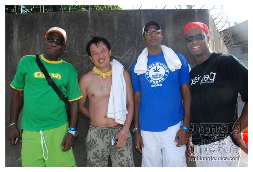 kadooment_day_2008_pt2-239
