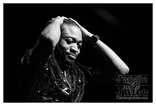 machel_montano_msg_2008-013