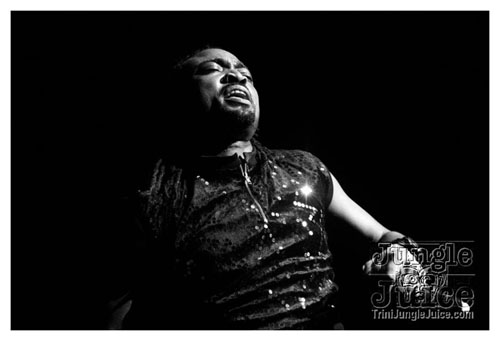 machel_montano_msg_2008-017