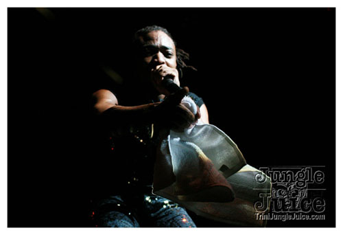 machel_montano_msg_2008-021