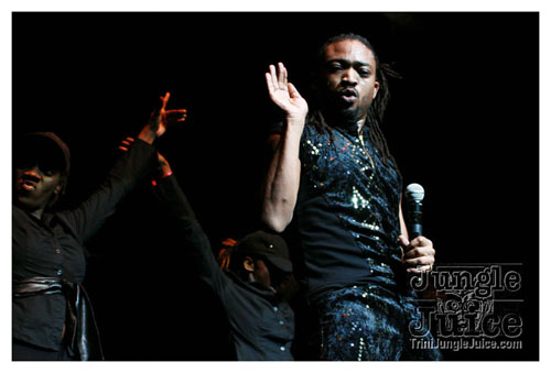 machel_montano_msg_2008-023