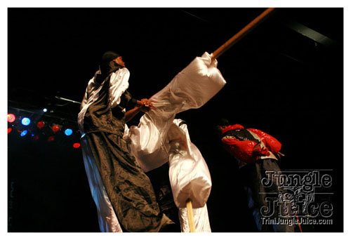 machel_montano_msg_2008-031