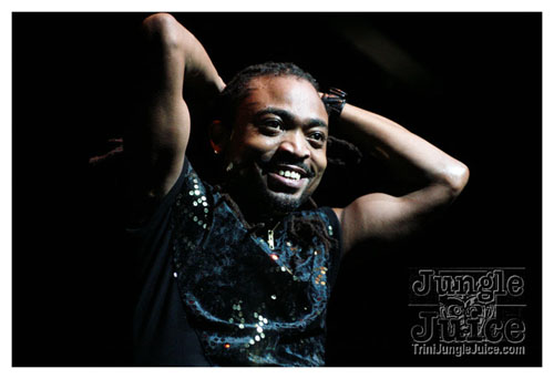 machel_montano_msg_2008-034