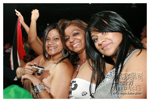 machel_montano_msg_2008-039