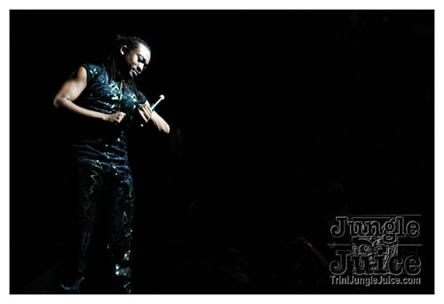 machel_montano_msg_2008-045