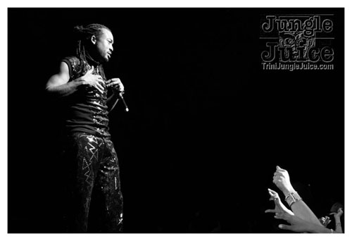 machel_montano_msg_2008-046