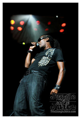 machel_montano_msg_2008-047