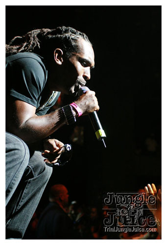 machel_montano_msg_2008-049