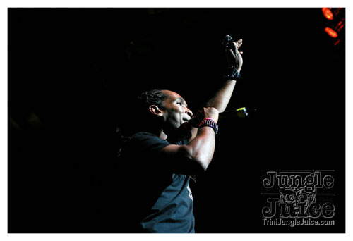 machel_montano_msg_2008-051