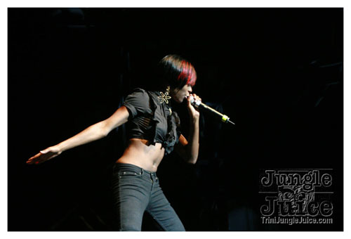 machel_montano_msg_2008-055